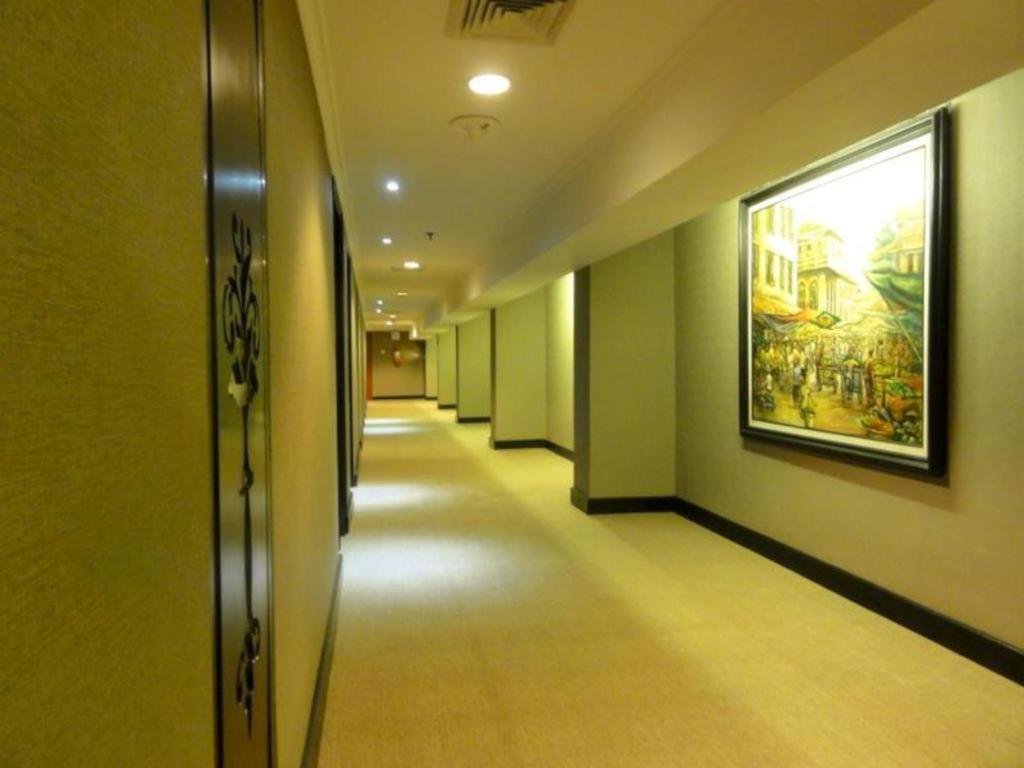 מאלאנג Regent'S Park Hotel מראה חיצוני תמונה