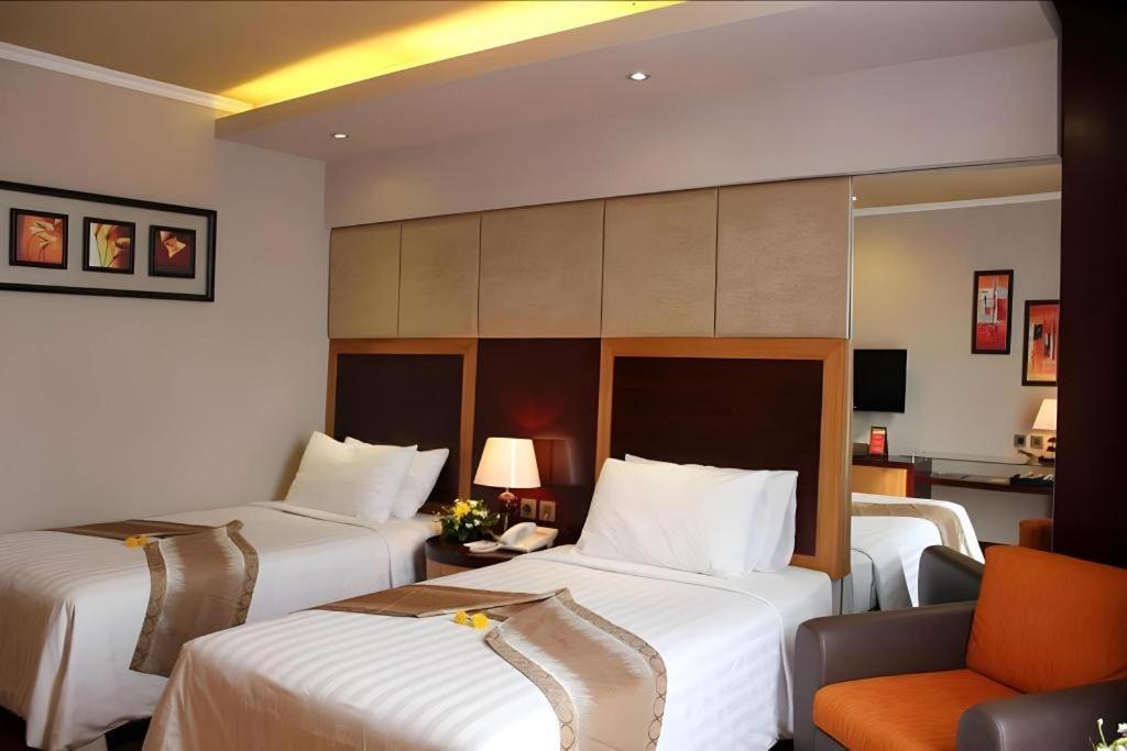 מאלאנג Regent'S Park Hotel מראה חיצוני תמונה