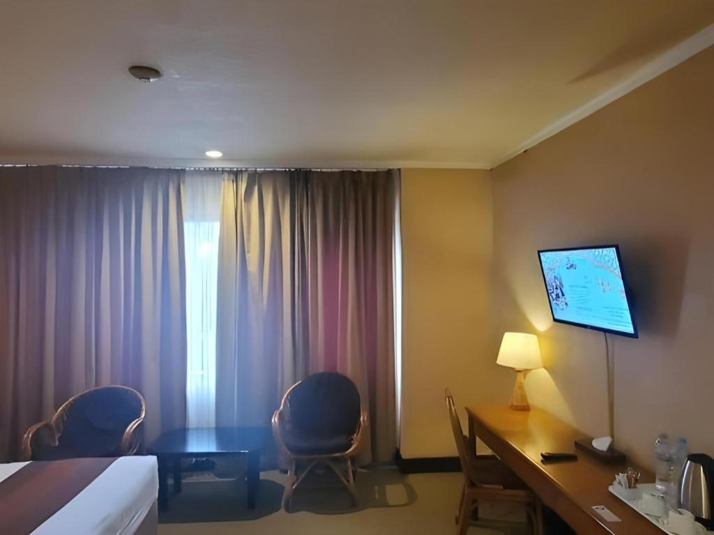 מאלאנג Regent'S Park Hotel מראה חיצוני תמונה