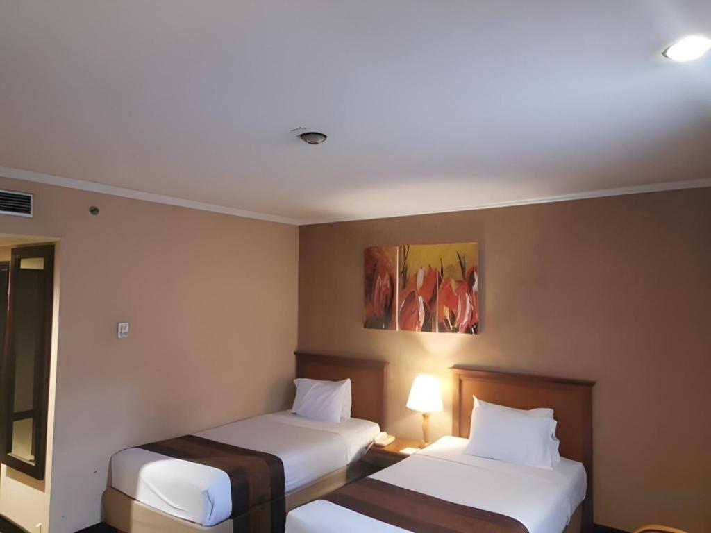 מאלאנג Regent'S Park Hotel מראה חיצוני תמונה